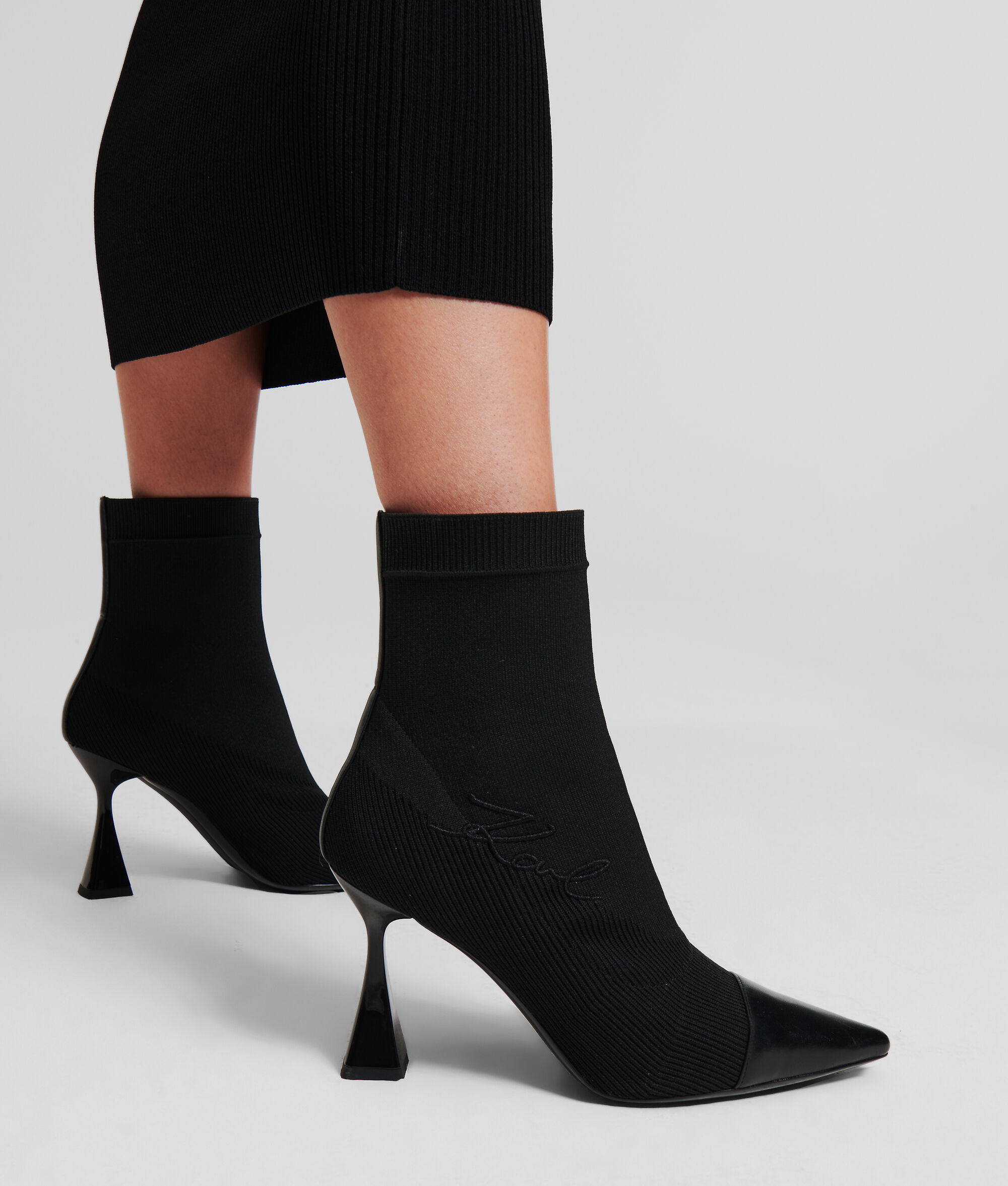 (image for) Delicious DEBUT II KNIT ANKLE BOOTS